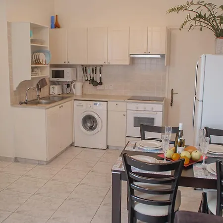 Cozy 1 Bedroom In Walking Distance To The Municipal Apartman